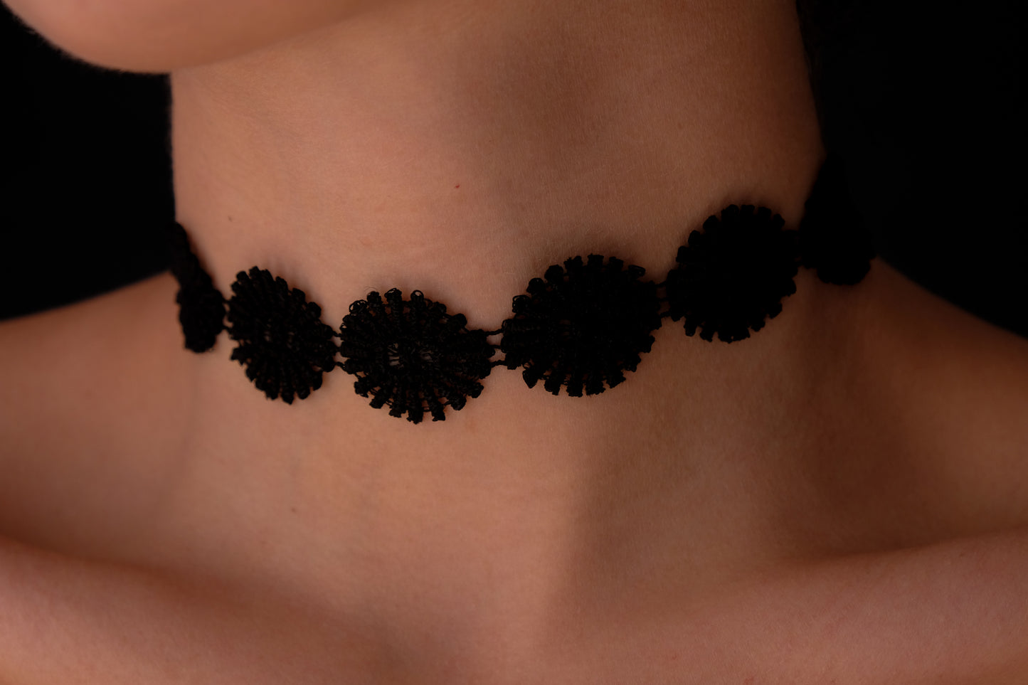 Flowers II choker