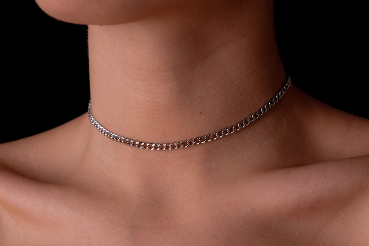 Silver chain choker