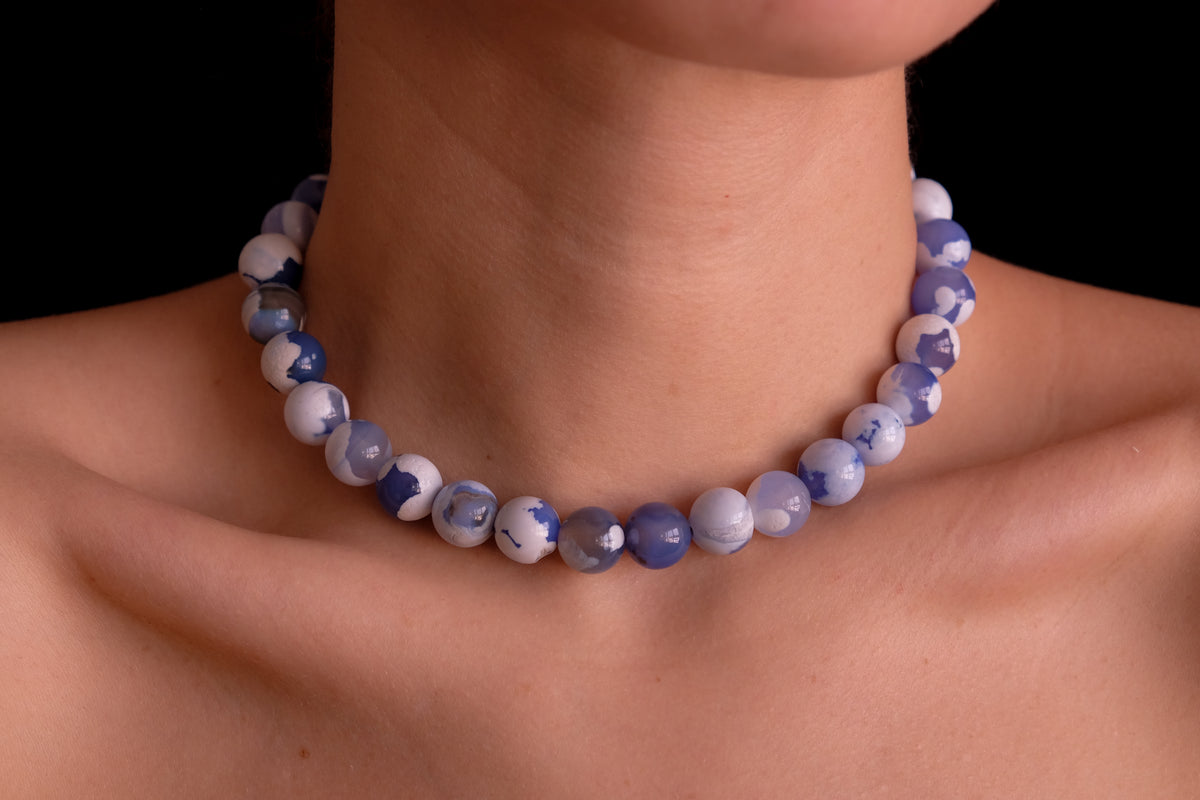 Nubes Stone Choker