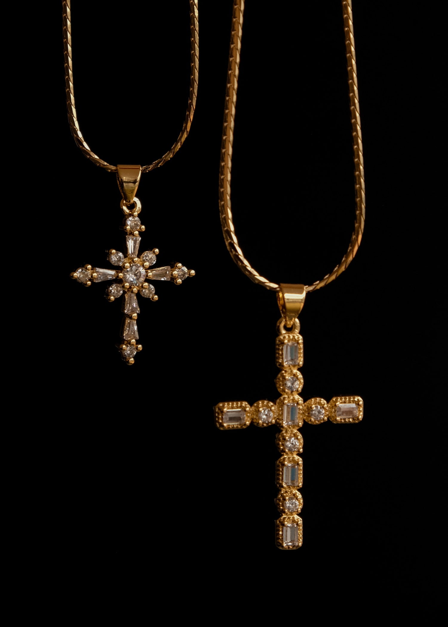 Cruces y Santos