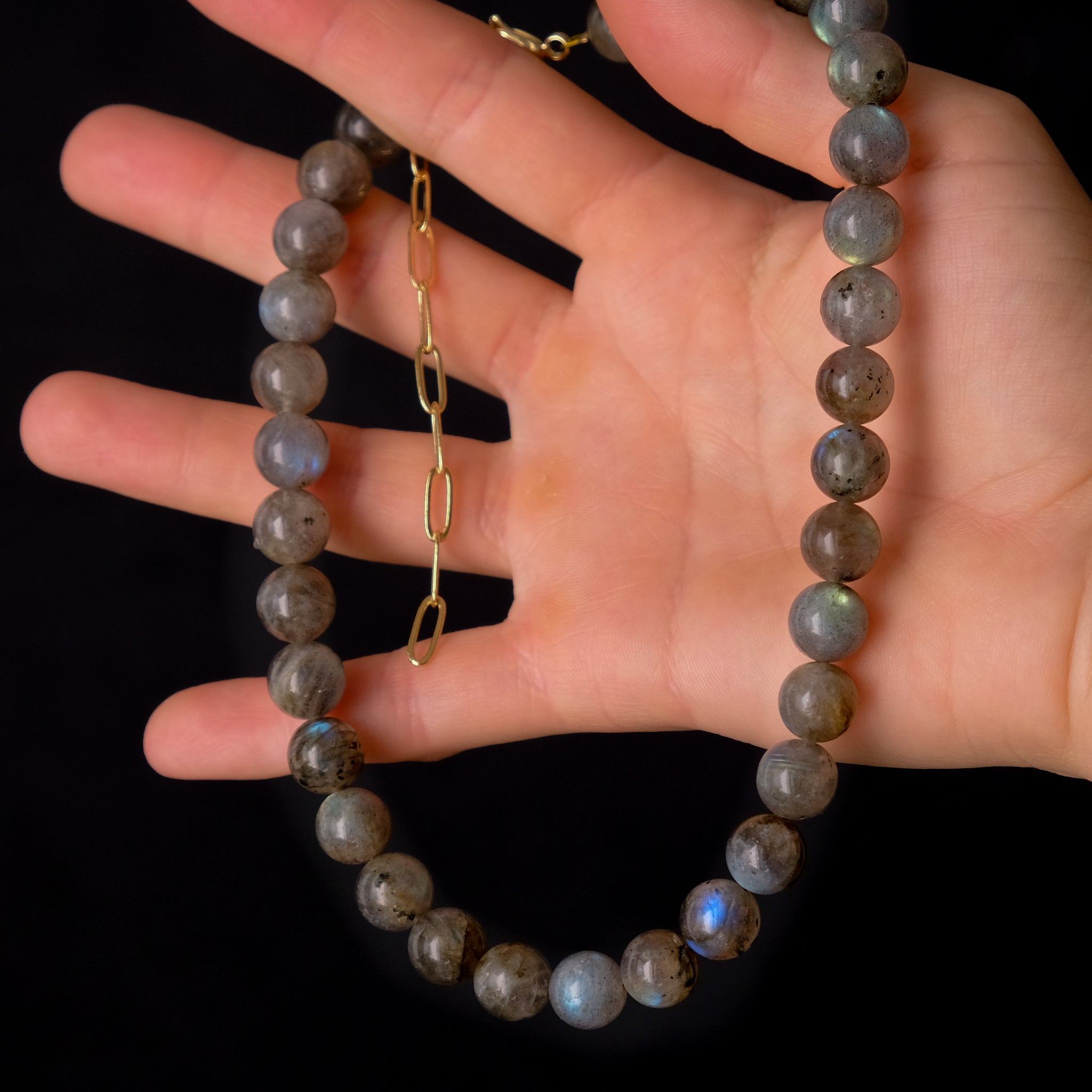 Labradorita gargantilla