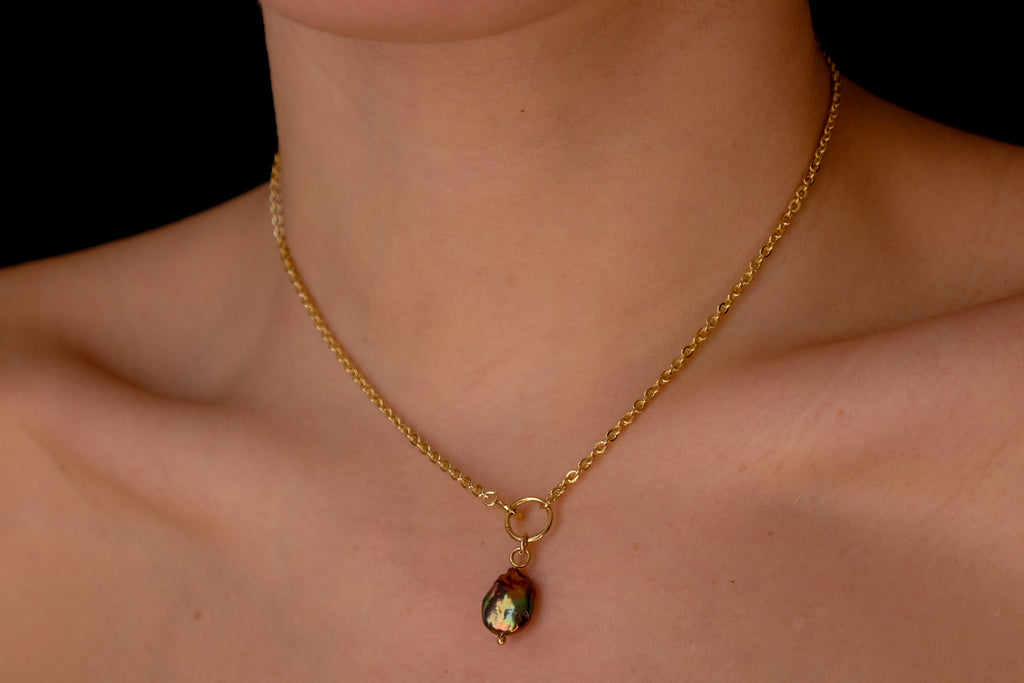 Purple pearl choker