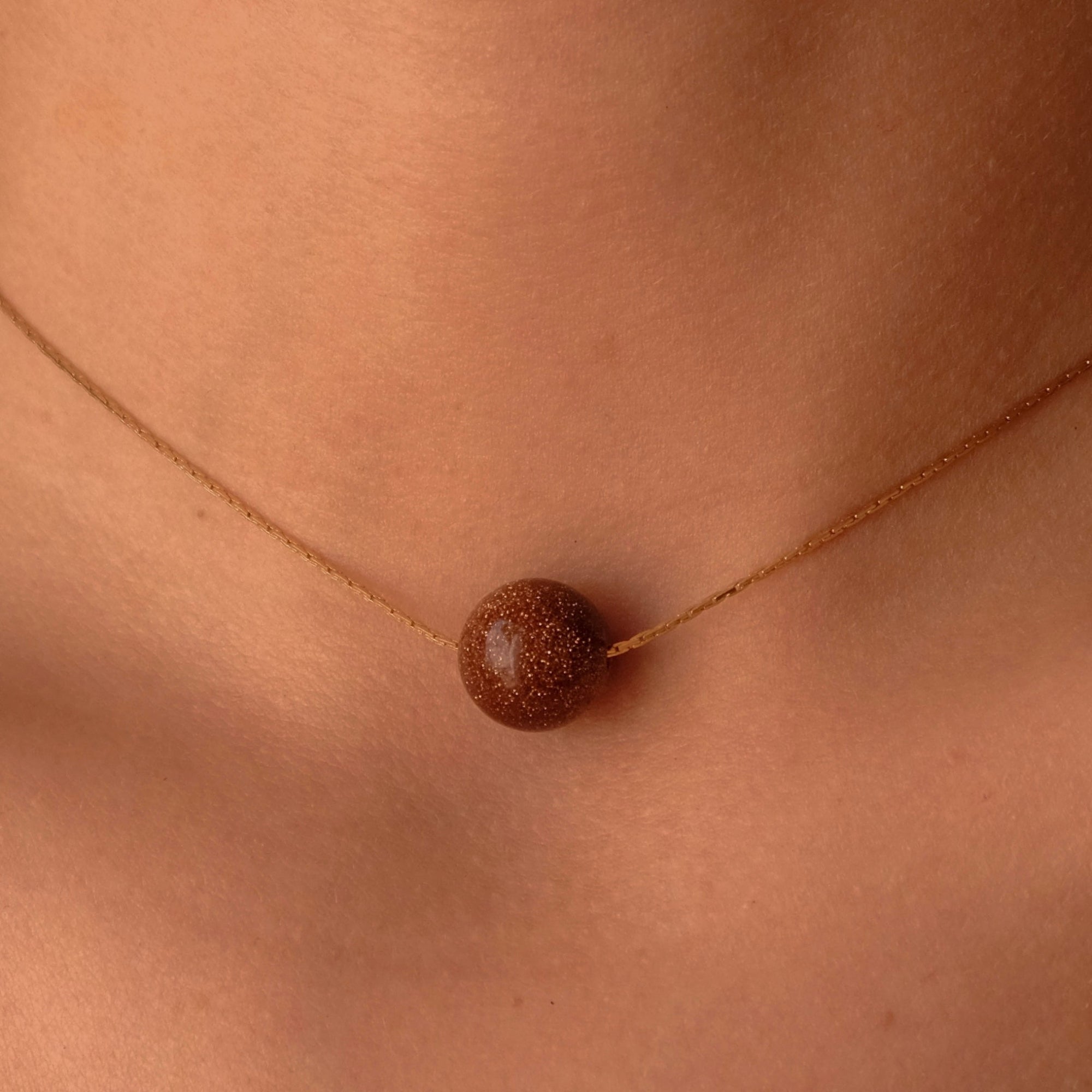 venturina sphere choker