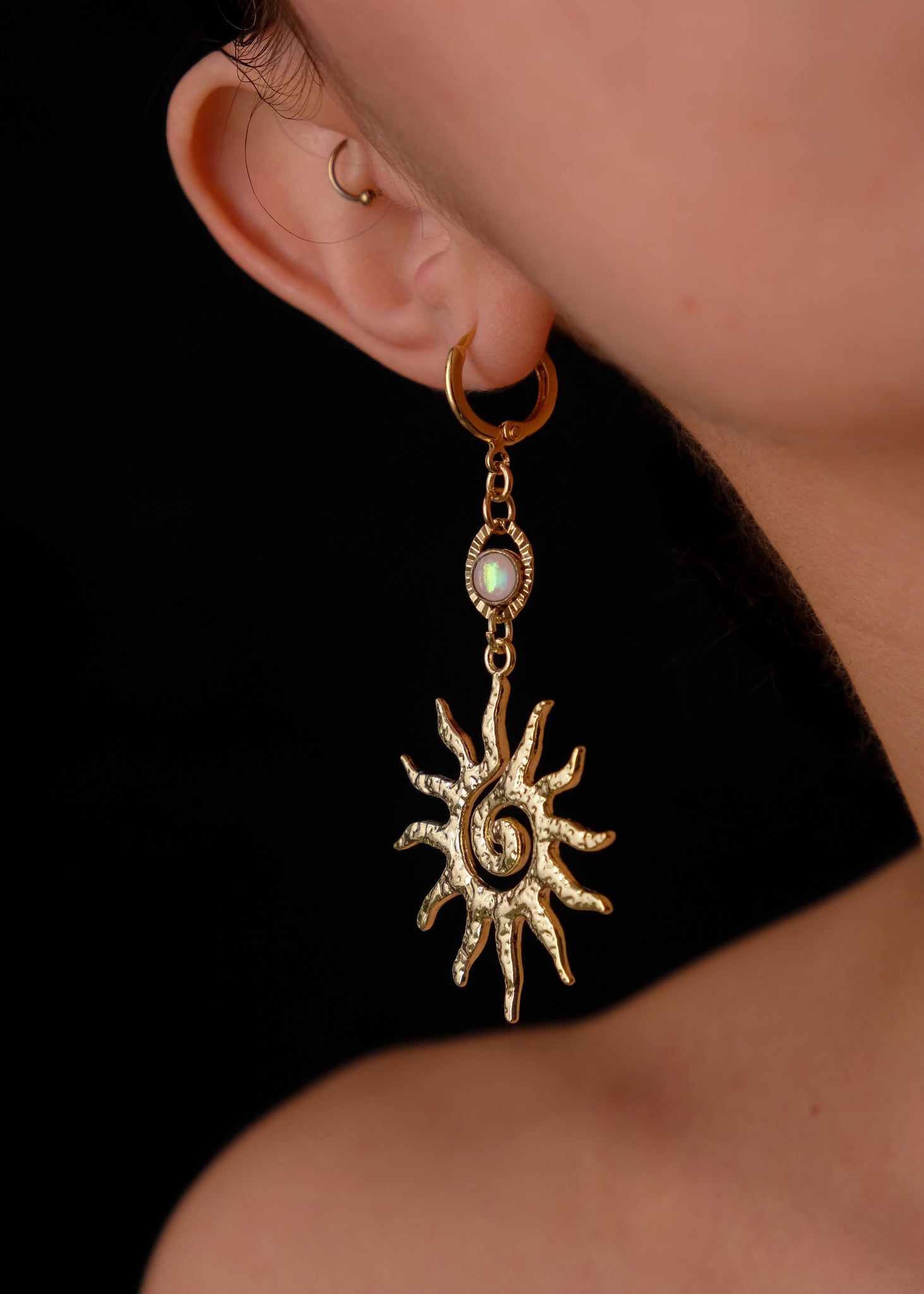 White acid Sun earrings