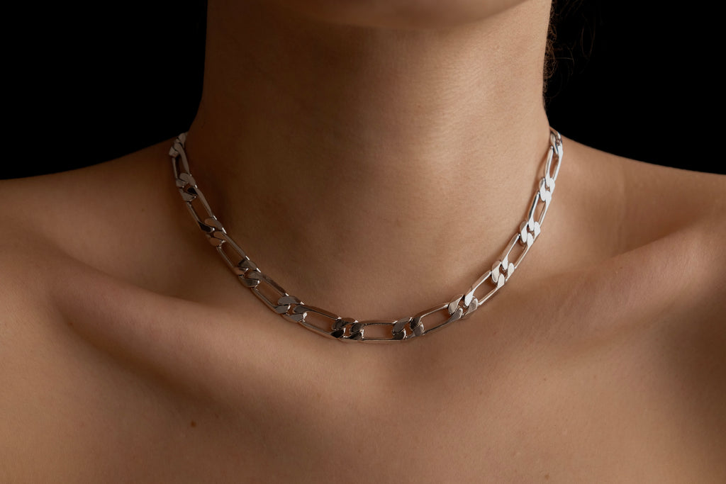 Silver choker