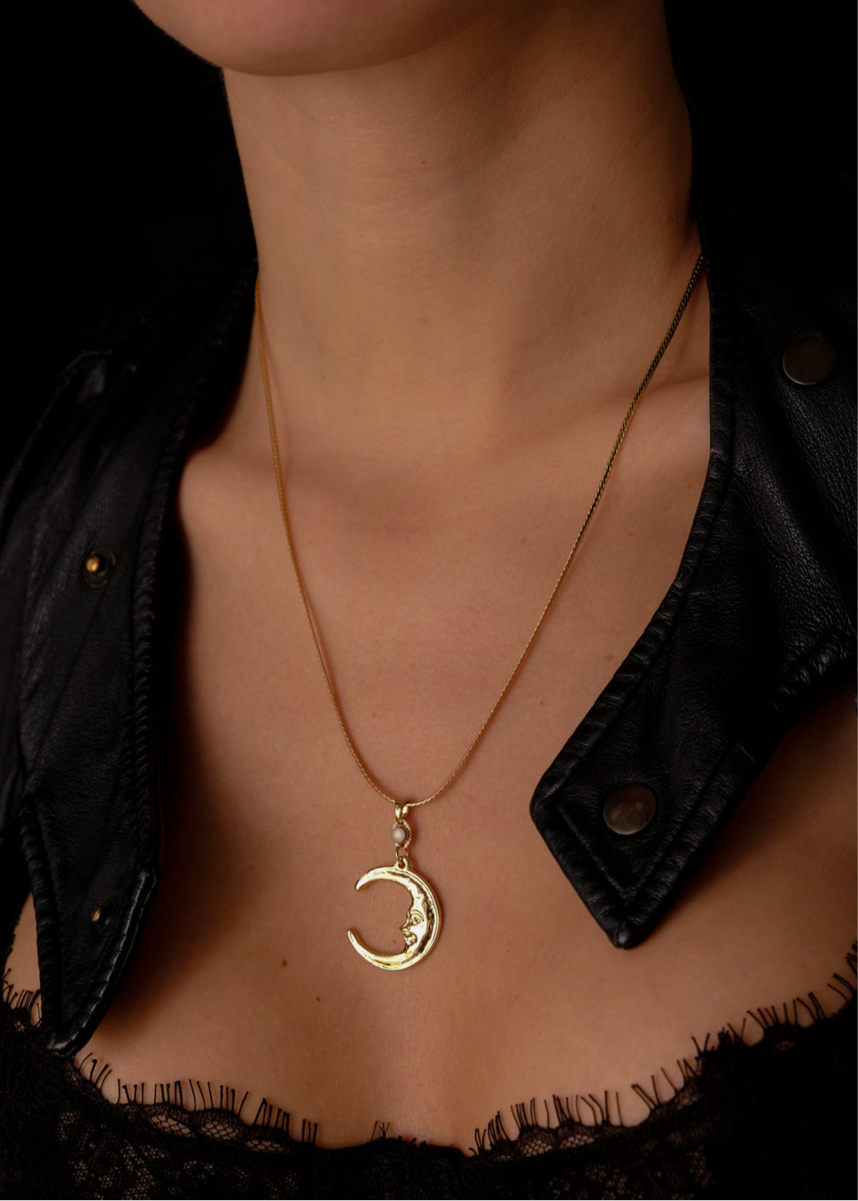 Moon W Necklace