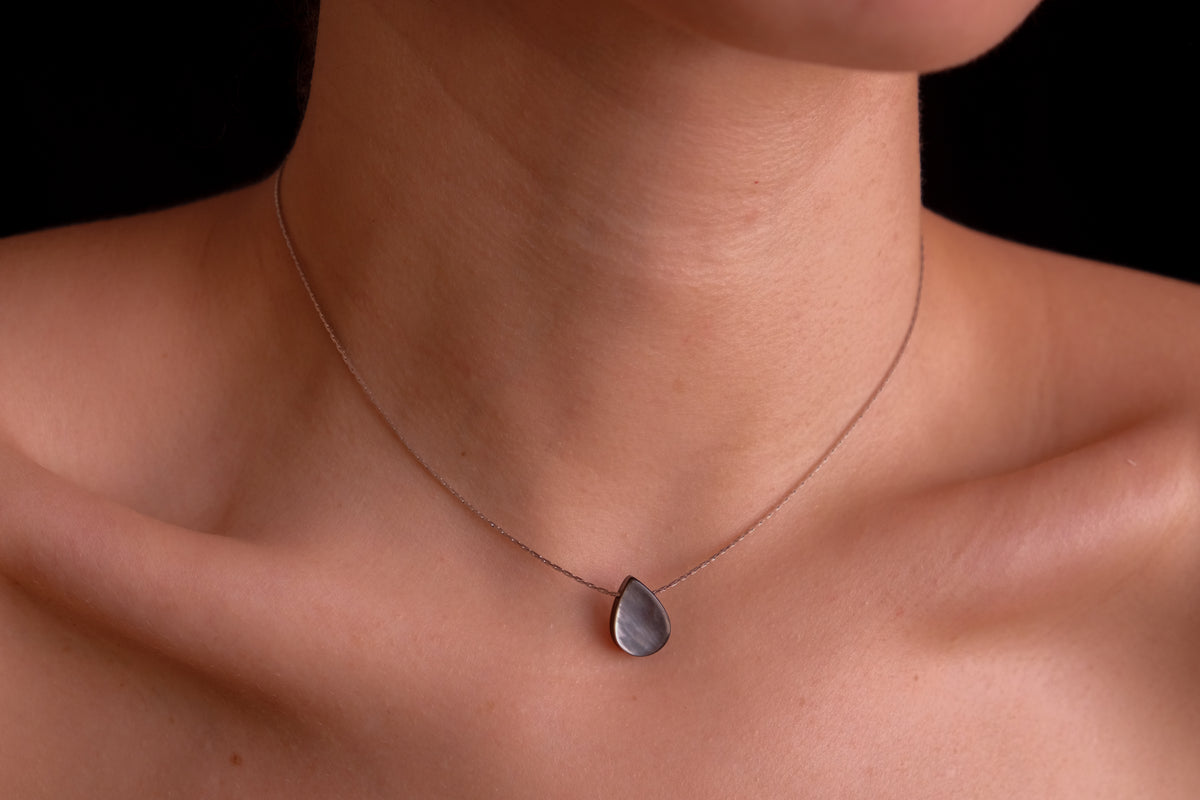 Mother Pearl Drop Silver Choker