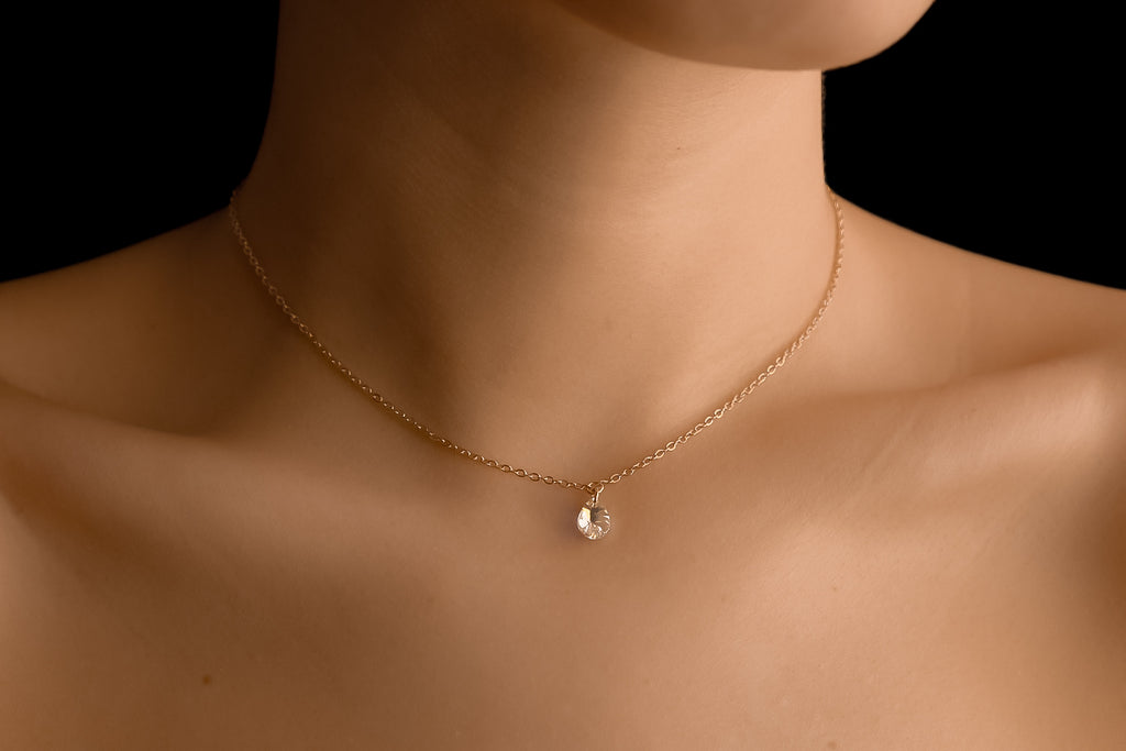 Crystal drop choker