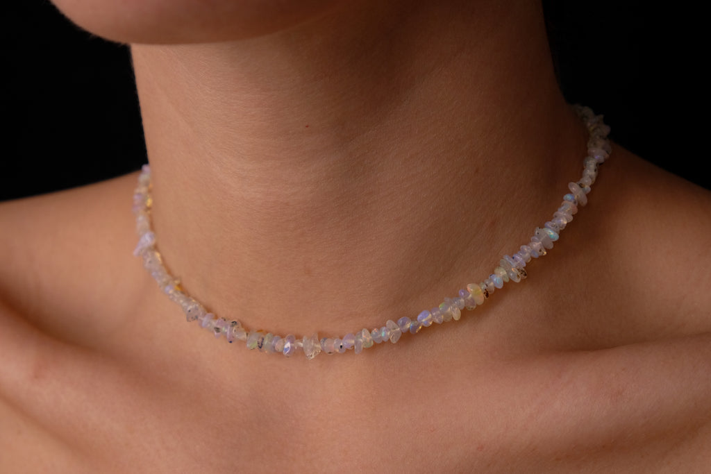 Opalo chip choker