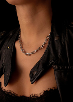 Tauro baby chain