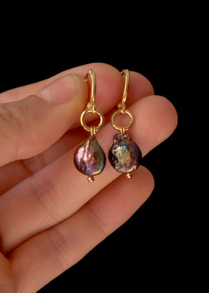 Intense Purple pearls earrings