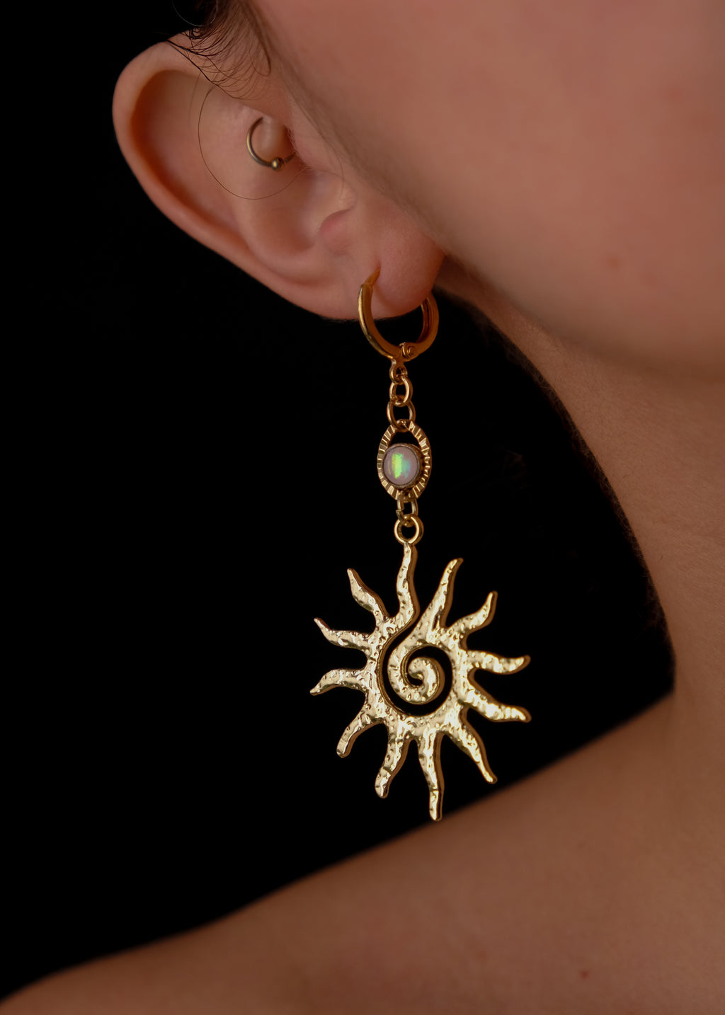 White acid Sun earrings