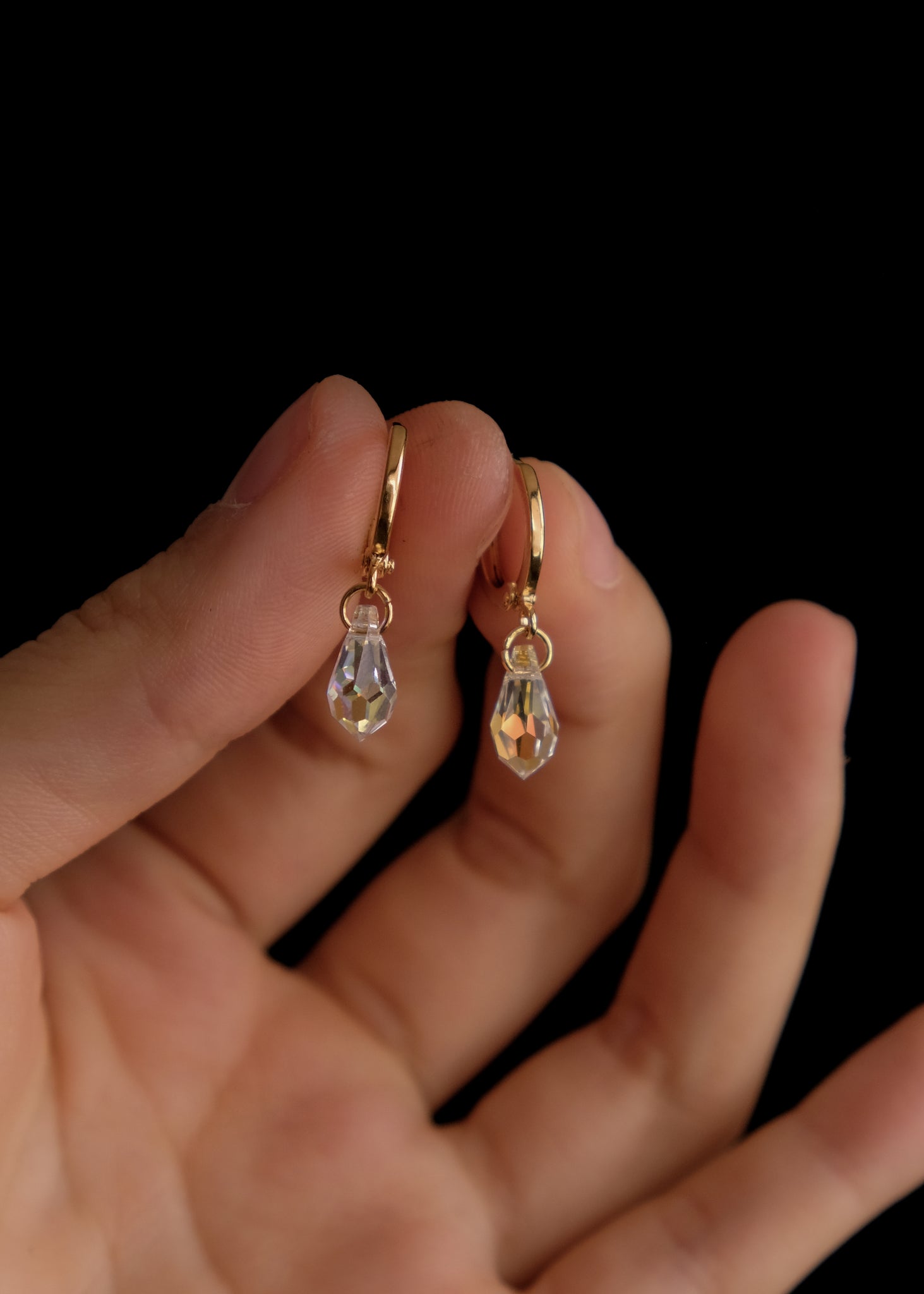 Crystal drops earrings