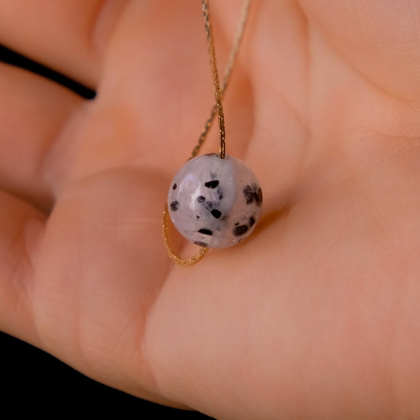 moonstone sphere choker