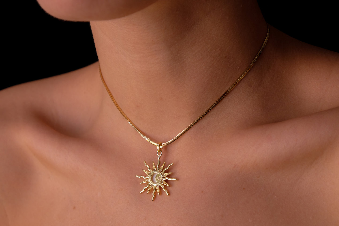 Sun Oracle Choker