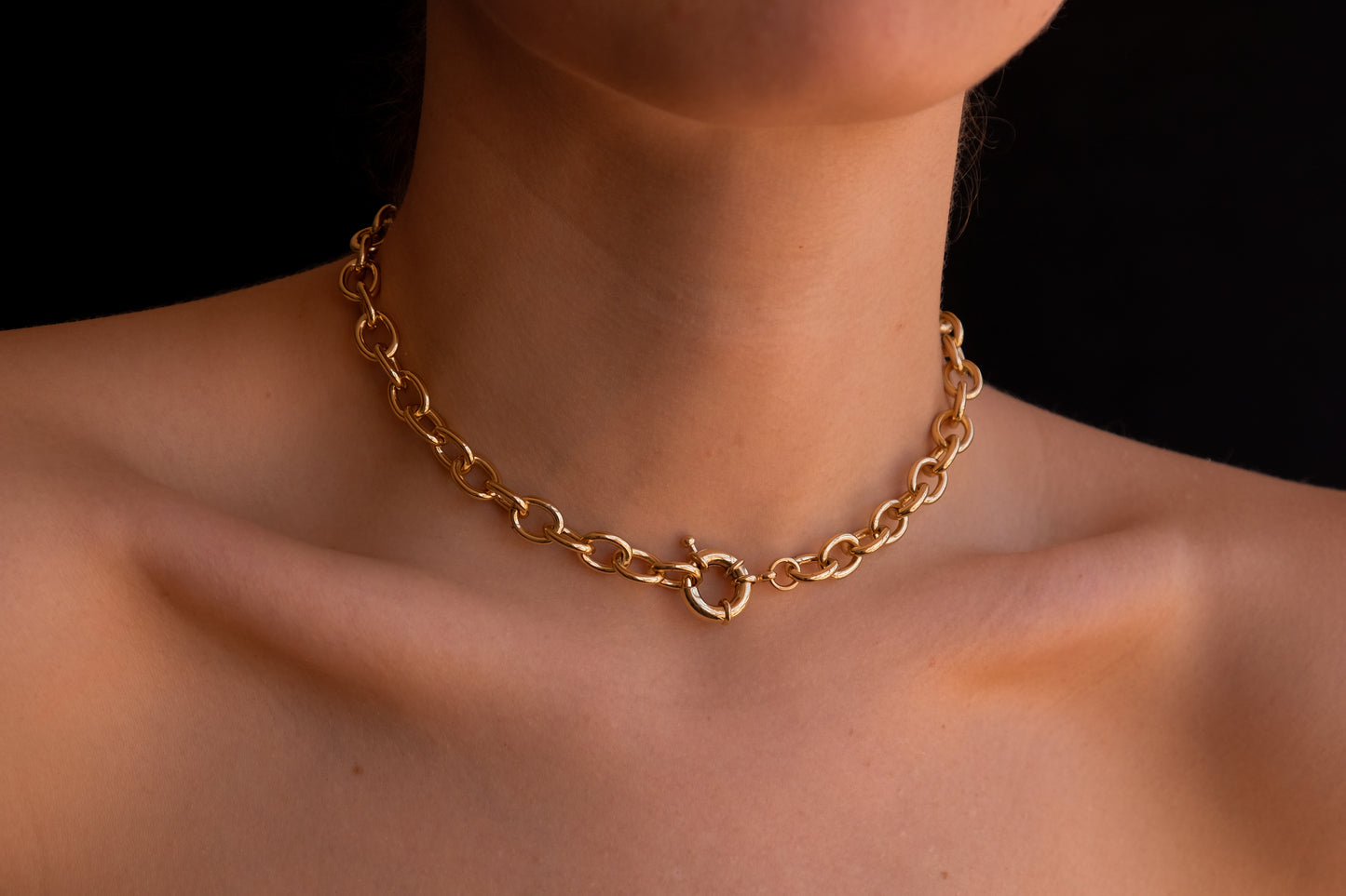 Gold chain choker