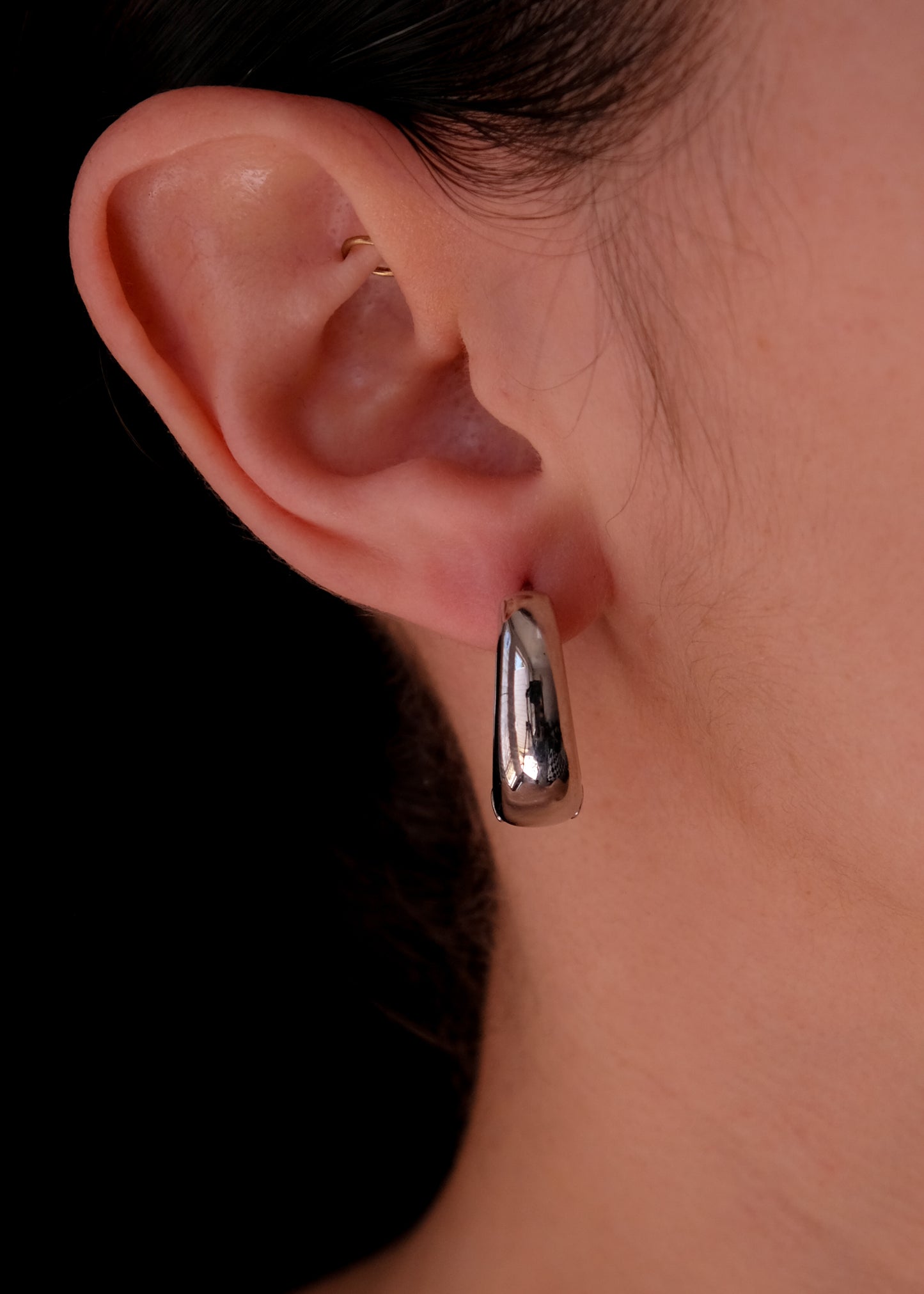 Mia silver hoops