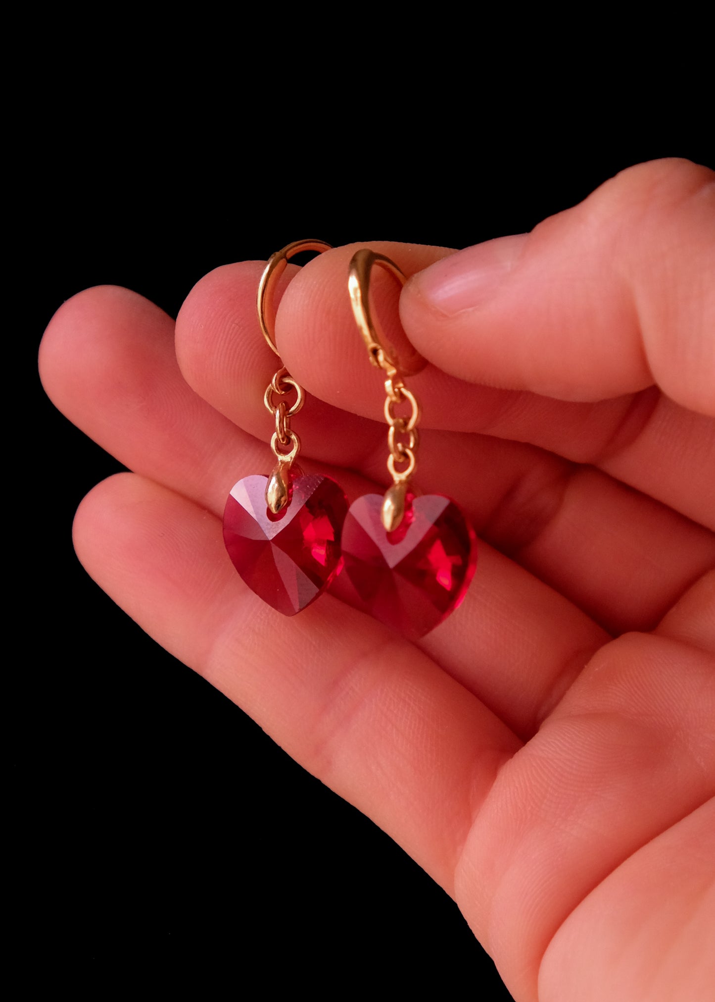 Red crystal heart earrings