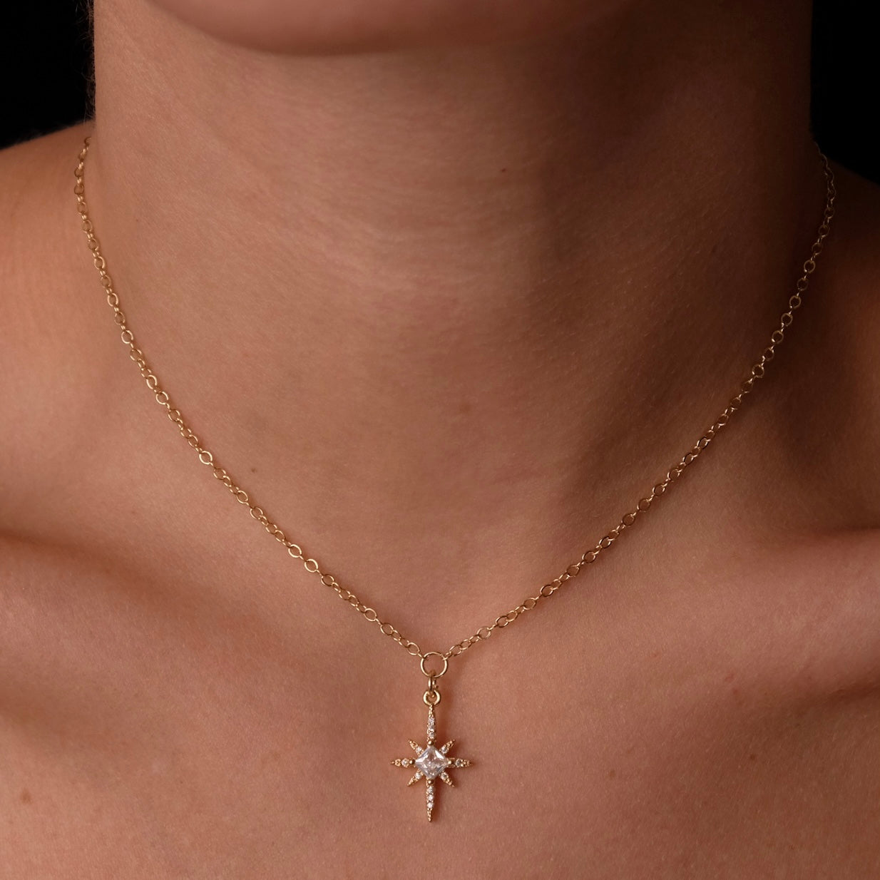 Stella choker