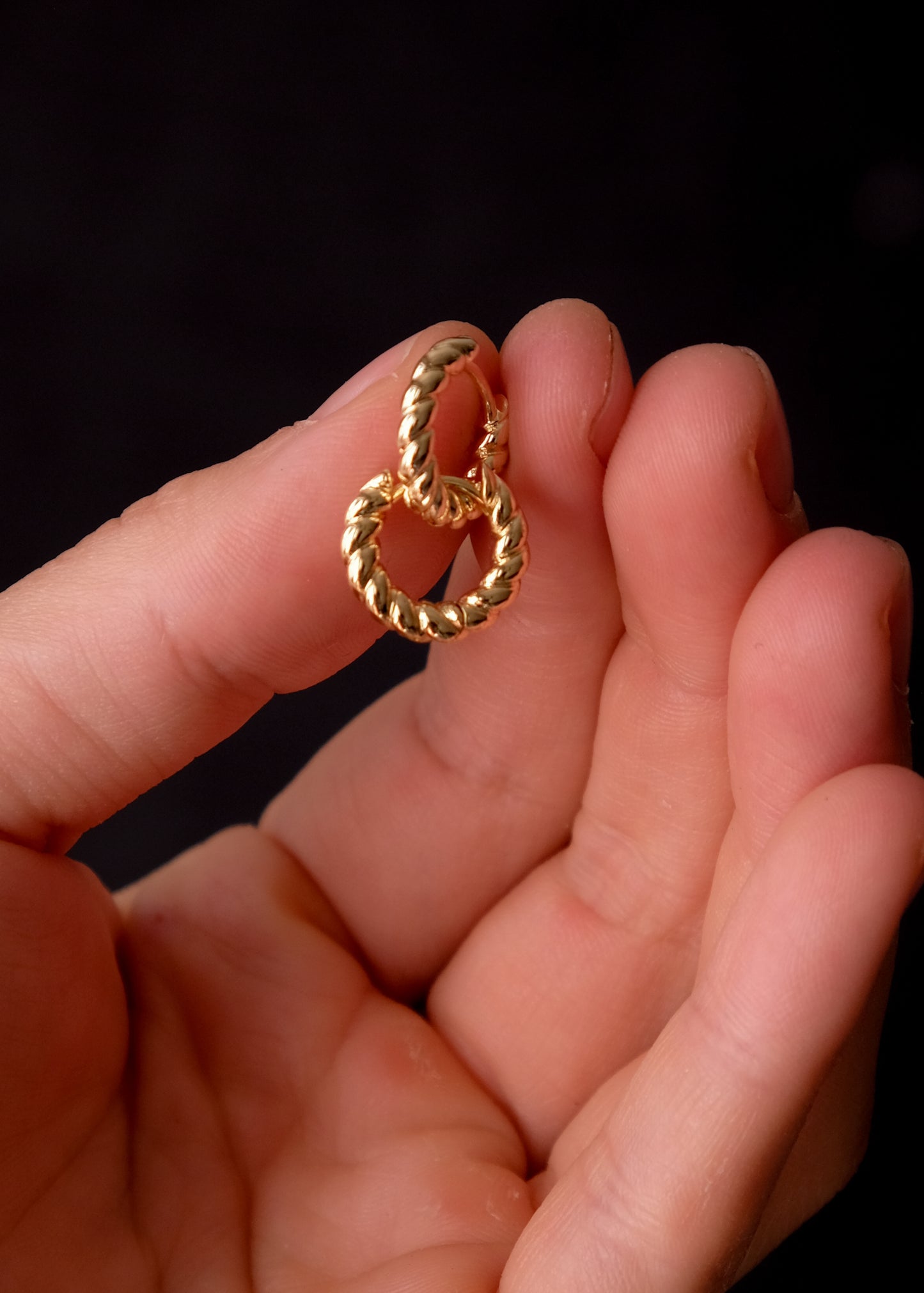 Twisted hoops