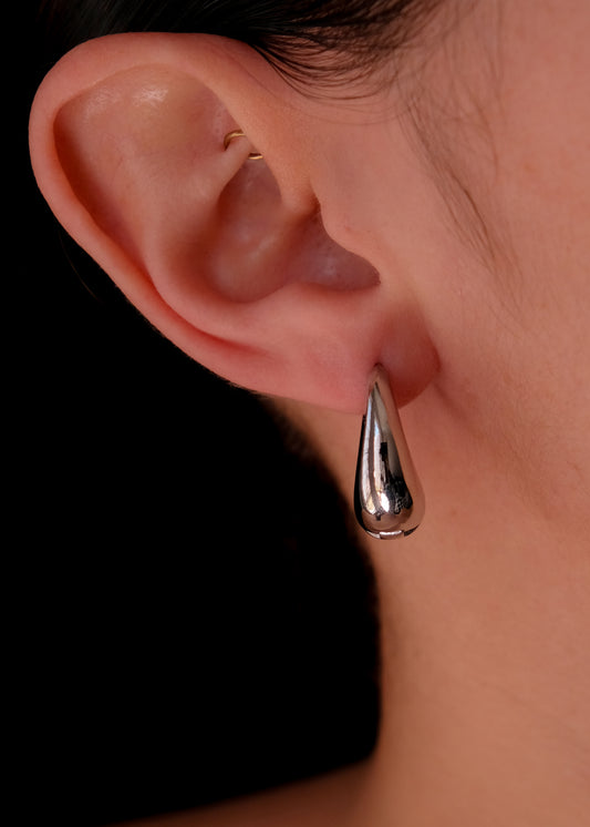 Drops silver hoops