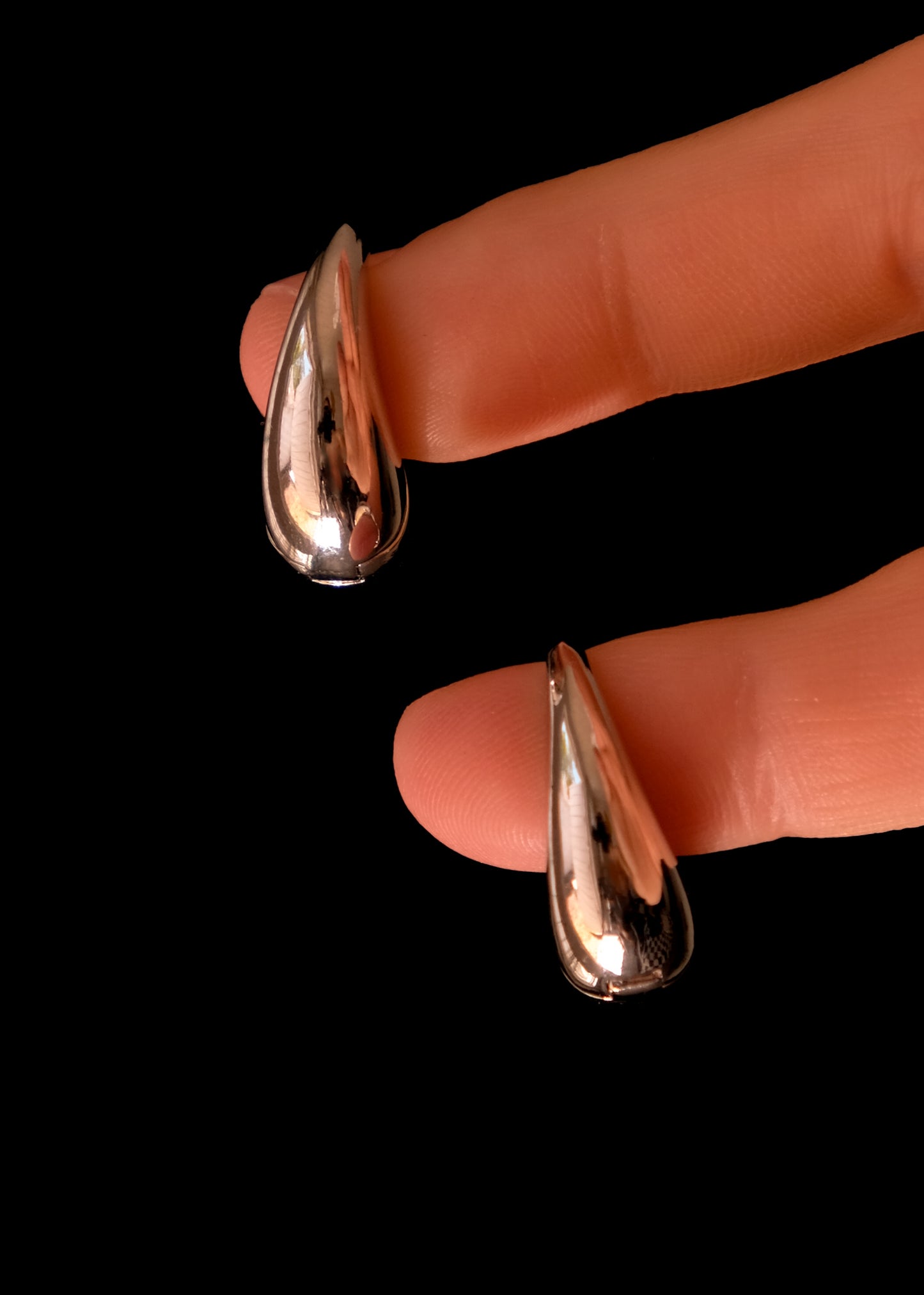 Drops silver hoops